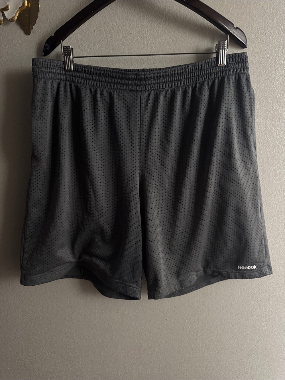 Reebok Men's Gray Athletic Mesh Shorts